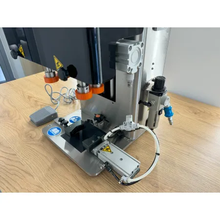 Zakręcarka rolkowa CS-1000-2 5